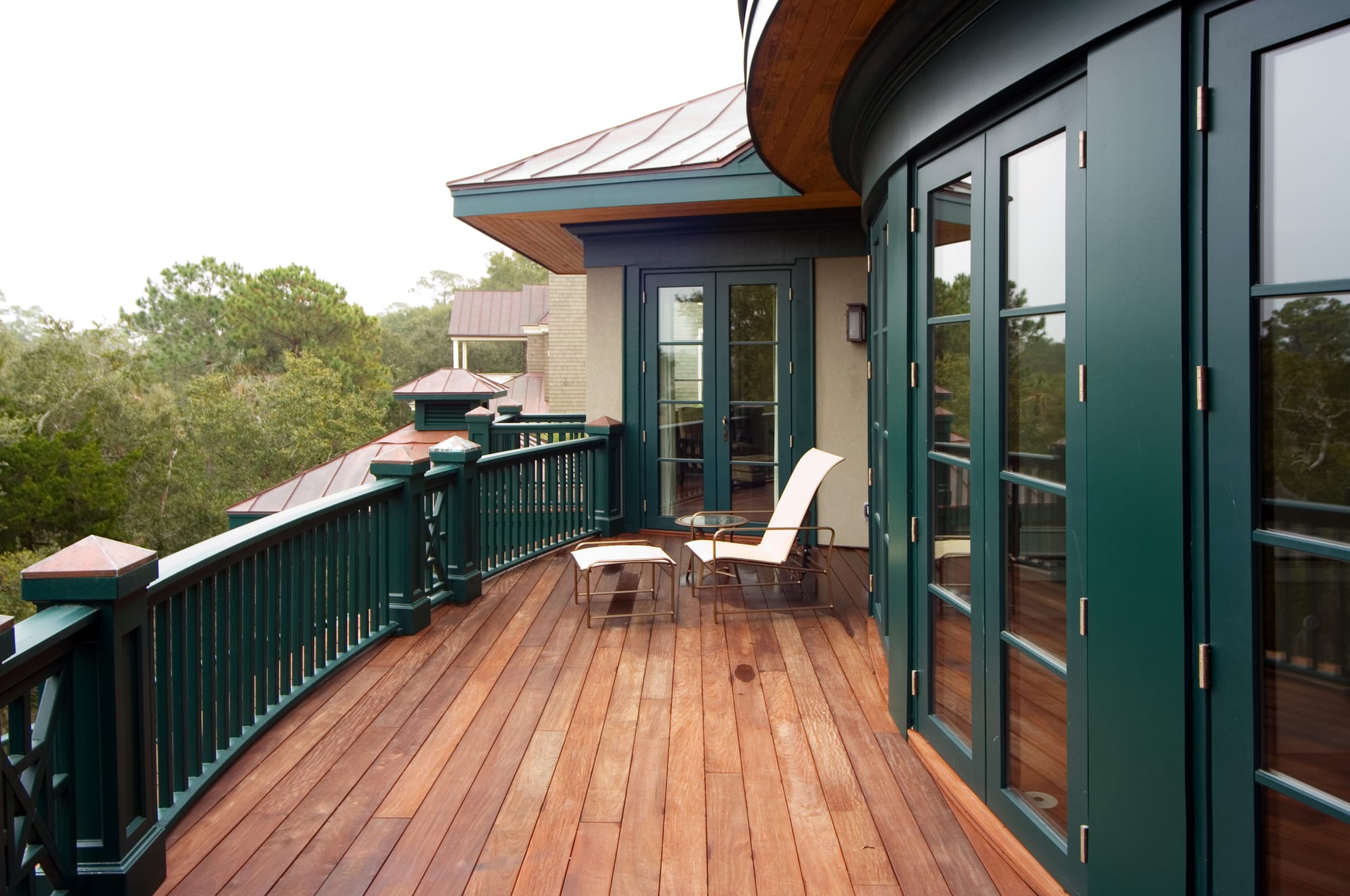 Terrace under a standing-seam roof